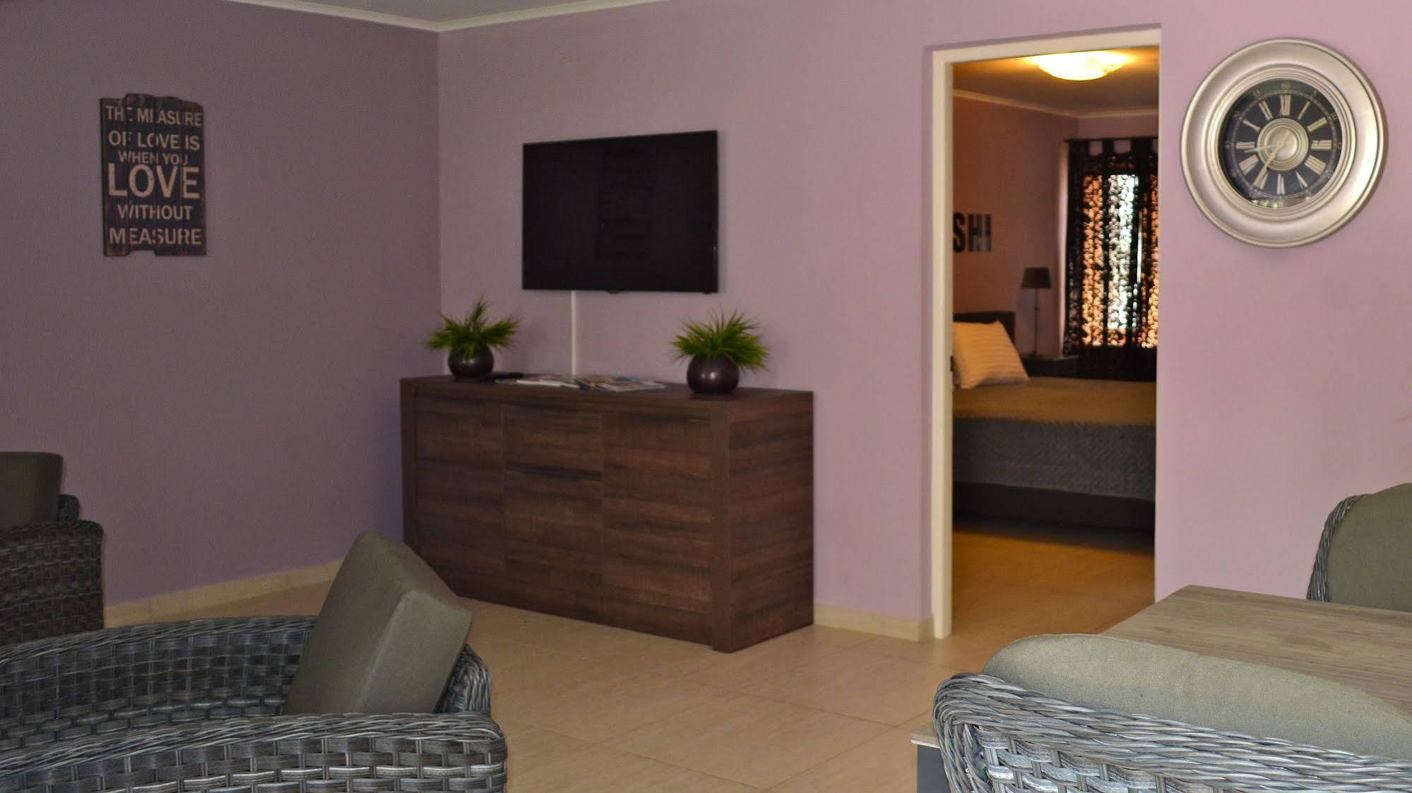Cadushi Apartments Oranjestad Esterno foto