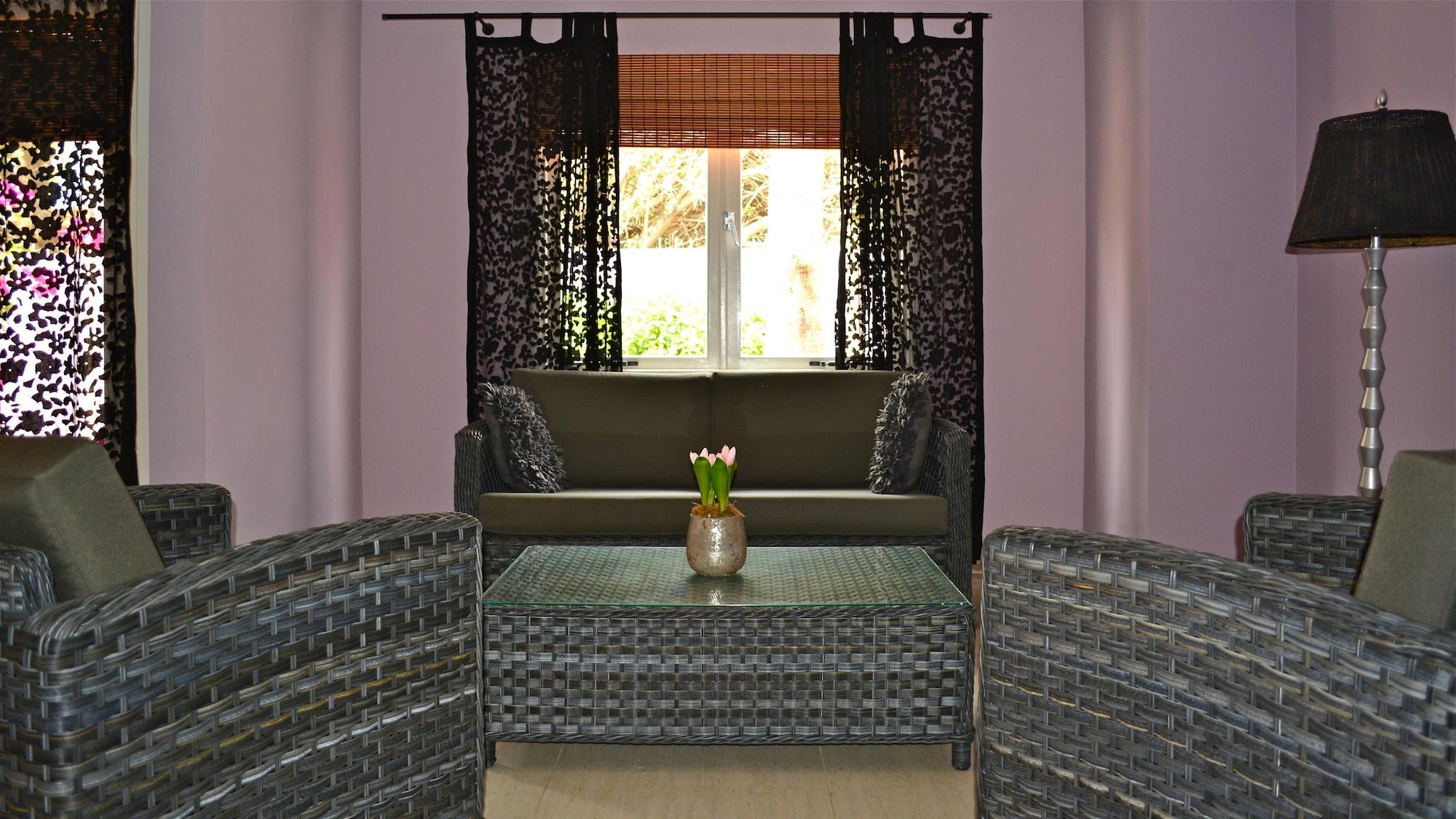 Cadushi Apartments Oranjestad Esterno foto