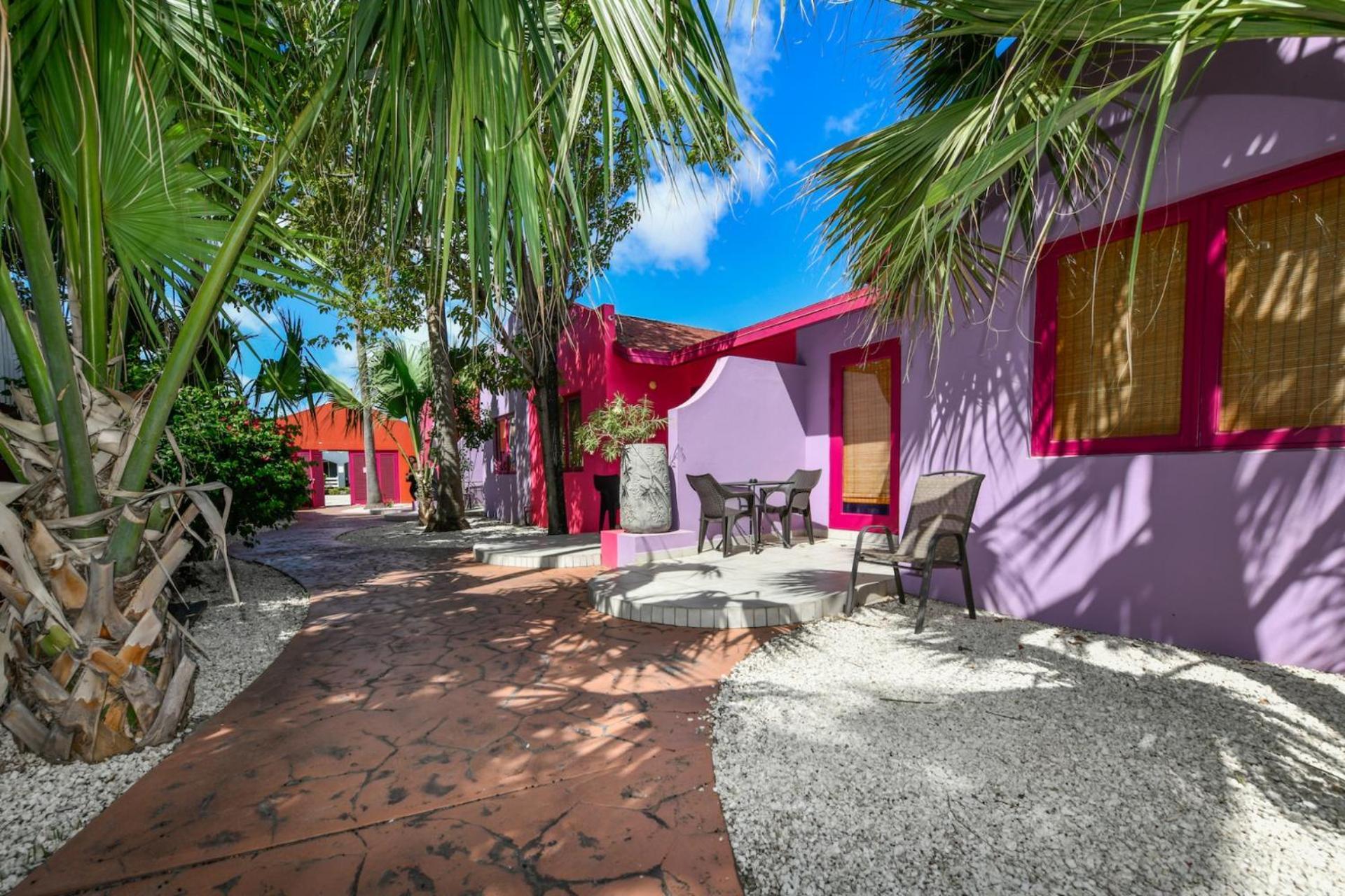 Cadushi Apartments Oranjestad Esterno foto