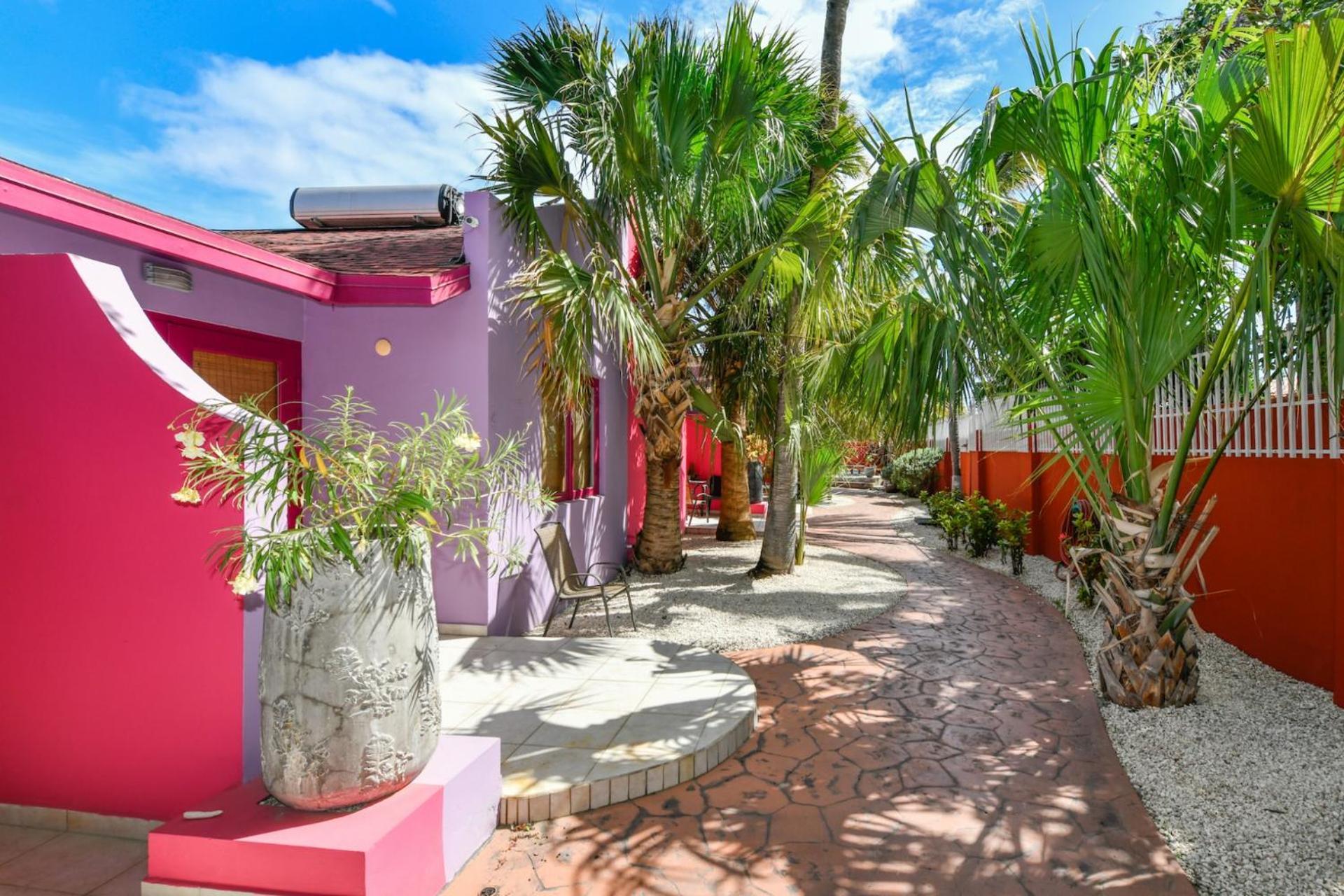 Cadushi Apartments Oranjestad Esterno foto